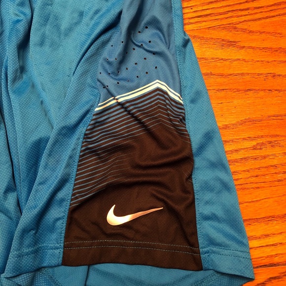 Nike Elite Shorts🔵 - Picture 3 of 5
